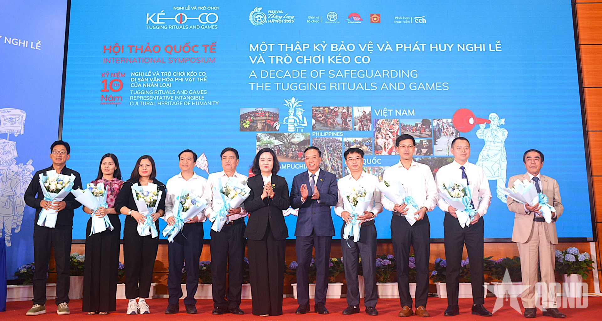 Hội thảo quốc tế “Một thập kỷ bảo vệ và phát huy nghi lễ và trò chơi kéo co” 